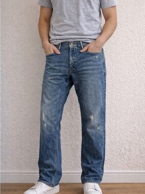 American Eagle Low Rise Straight Jeans Distressed Medium Wash Y2K 34x30